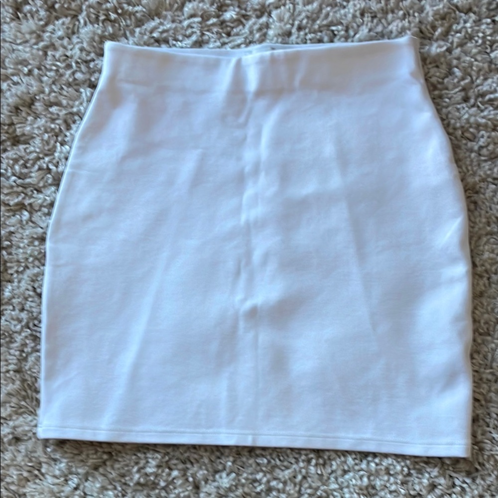 Elegant White Women's Skirt
